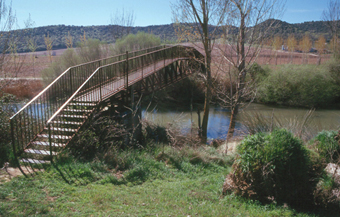 Carrascosa de Henares.- Puente sobre el río Henares